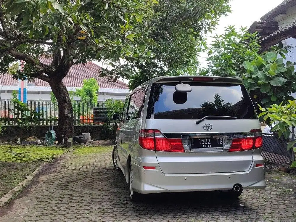SANGAT ANTIK KM 40RB TOYOTA ALPHARD 2005