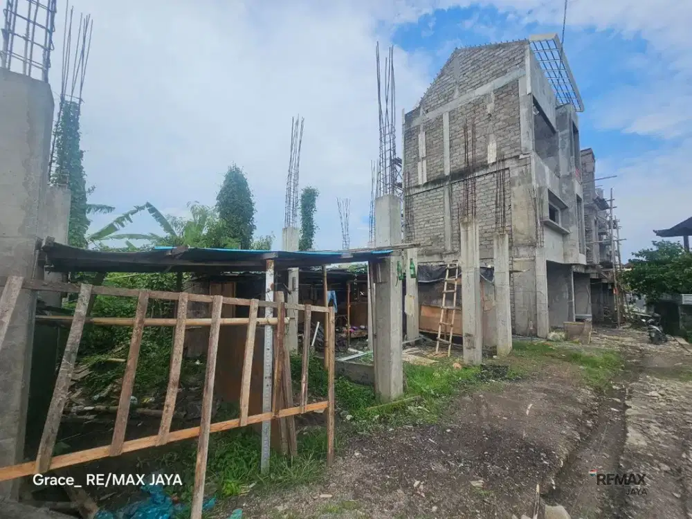 Villa Plus Ruko Disewakan Jangka Panjang 20 Th, di Padonan Canggu Area