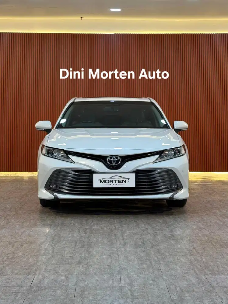 (KM 44rb) Toyota Camry V 2.5 at 2019