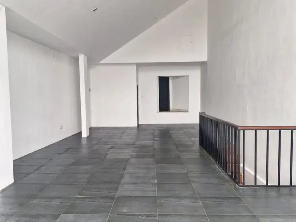 Ruko Strategis Siap Huni 2 Lantai Disewakan, di Berawa, Canggu Area