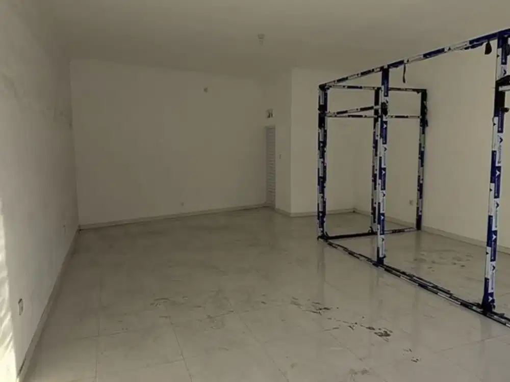 Ruko Baru Dekat Pantai Disewakan, di Area Batu Bolong Canggu