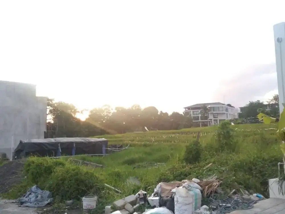 Tanah 7,93 Are Zona Pemukiman Dijual, di Area Pererenan Canggu