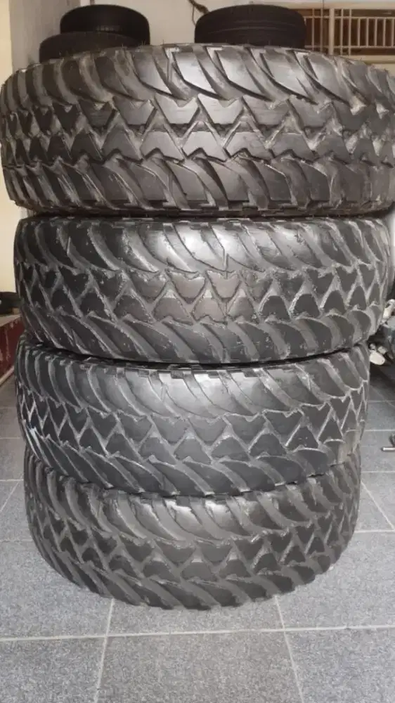 Ban MT Bridgestone dueller R16