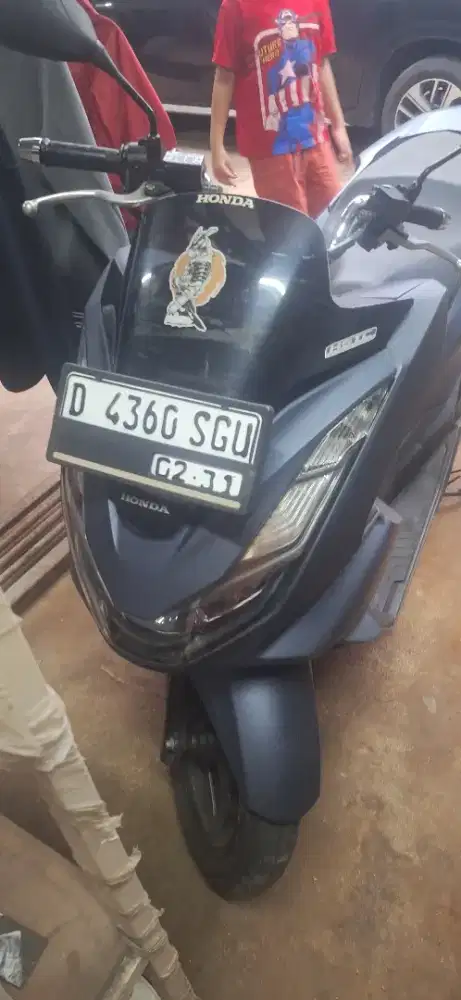 Honda PCX 2021 Warna Royal Matte Blue