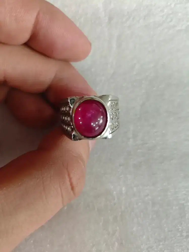 Cincin Pria Eropa Batu Ruby Mira Ball Tabur
