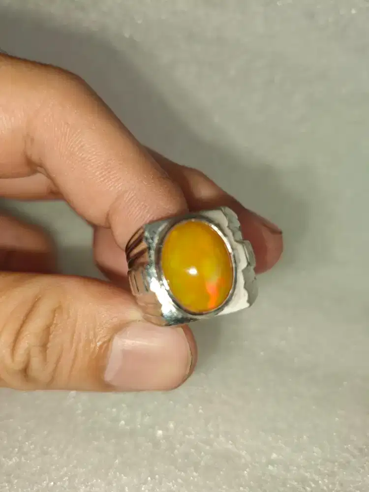 Cincin Eropa Pria Emas Batu Kalimaya Opal