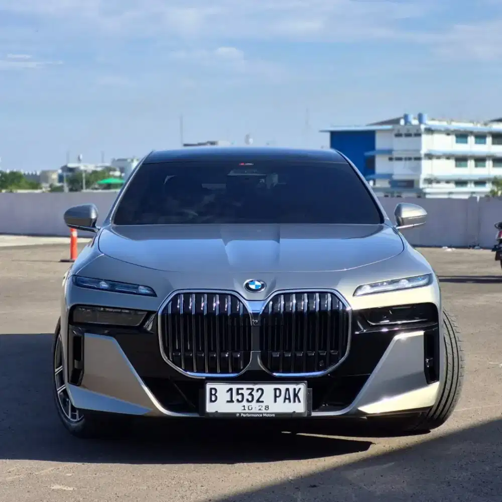 Low KM 5 rb | BMW 735i M Sport