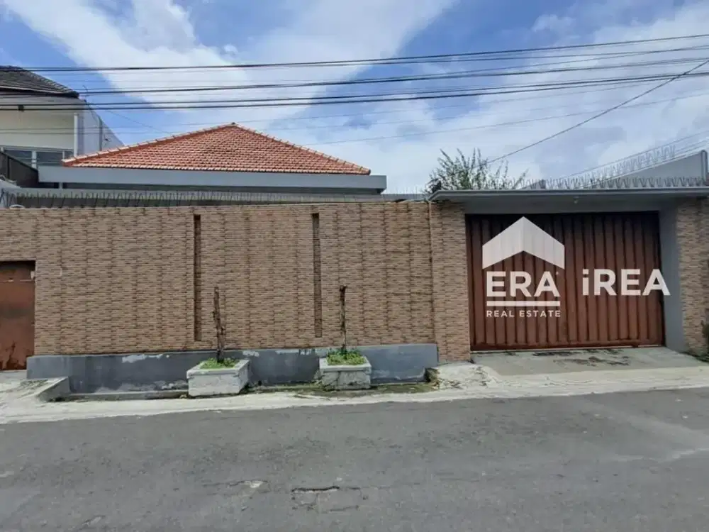 RUMAH BAGUS DIJUAL DI SOLO JEBRES DEKAT PASAR GEDHE, BALAIKOTA