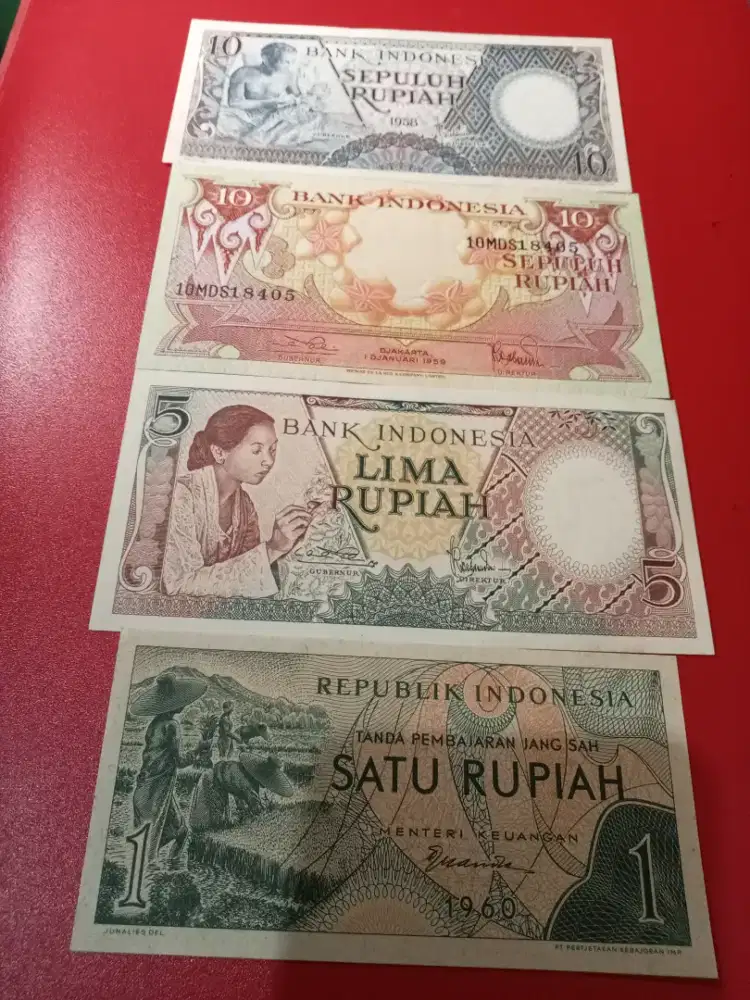 Uang uang kertas kuno Indonesia nominal 26 rupiah.