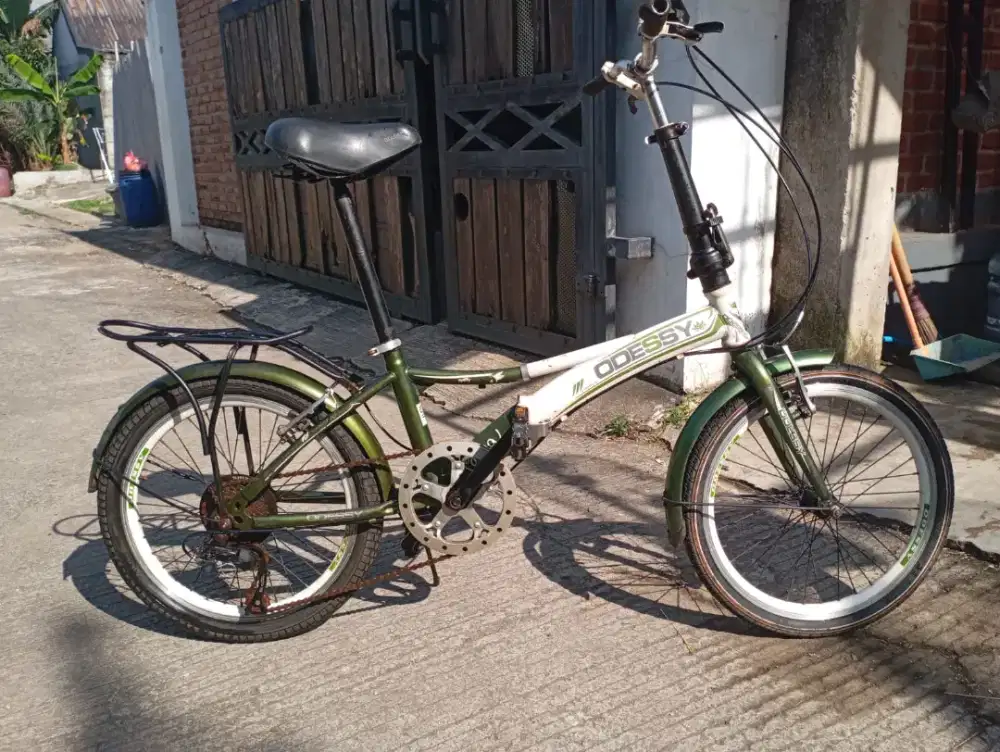 Sepeda Lipat Odessy Bona UK 20
