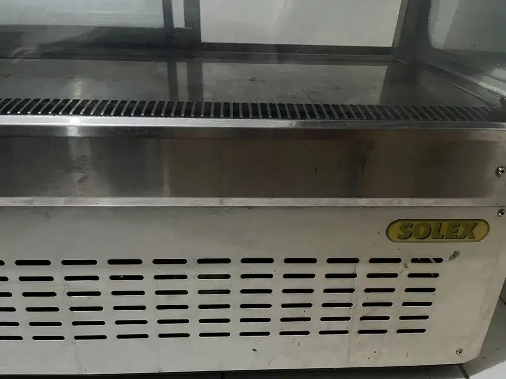 Cake Showcase merk Solex 2 tingkat