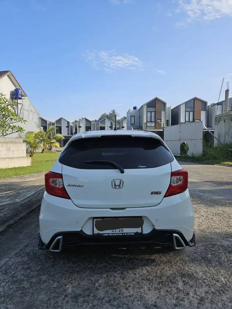 JUAL CEPAT Honda Brio RS 1.2 CVT 2022 – 1 Tangan Pribadi