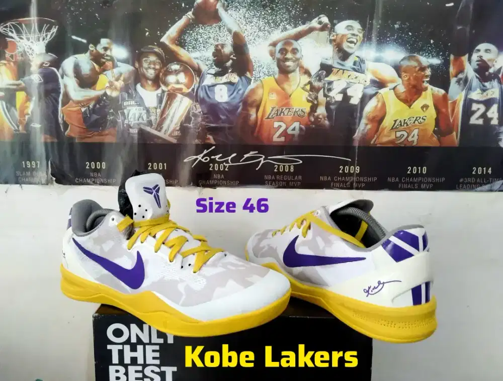 Sepatu Basket Nike Kobe Lakers size 46