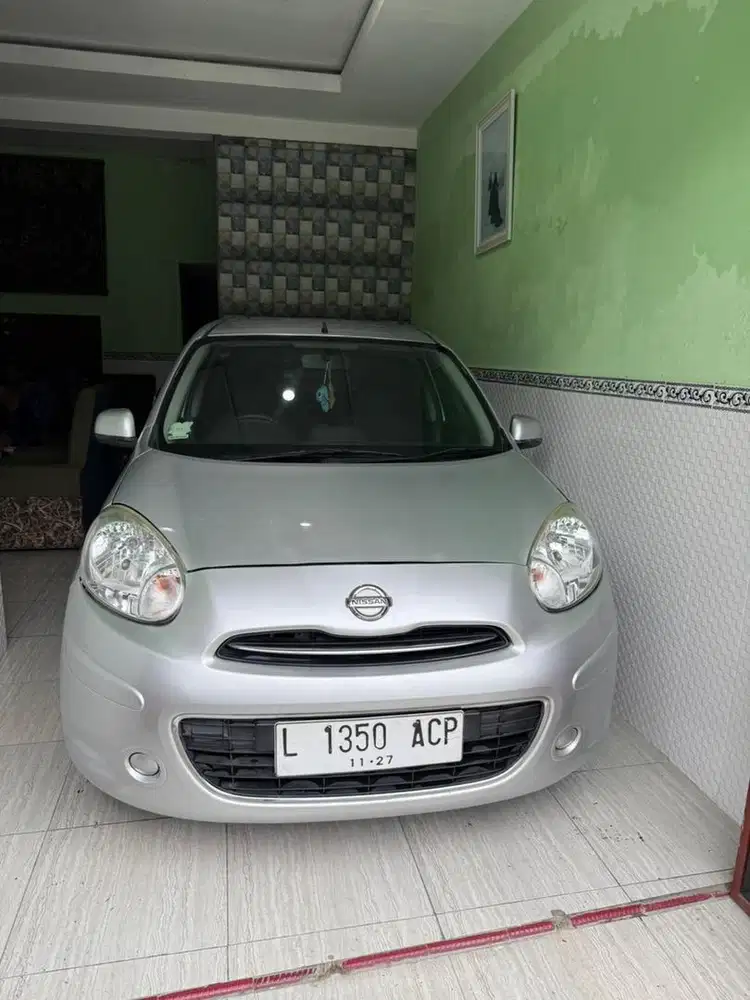 Nissan march 1.2 manual