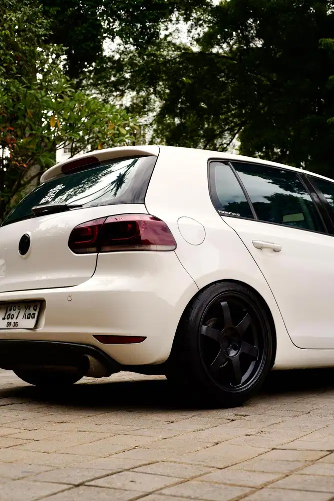 Volkswagen Golf 2012 Bensin