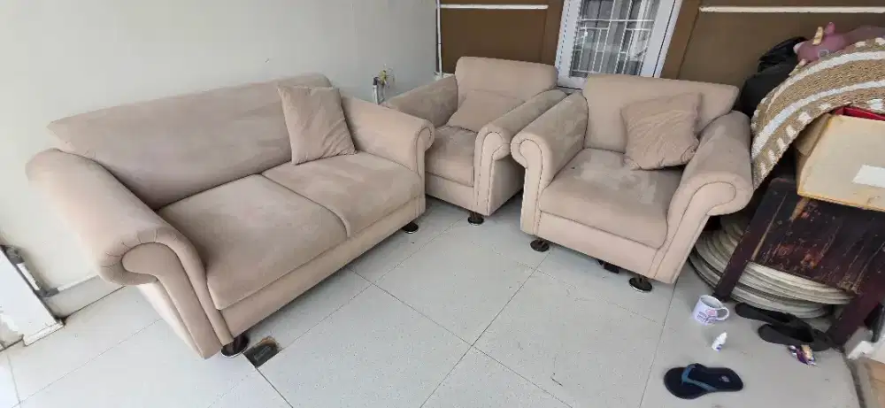 1 Set Sofa Ruang Tamu