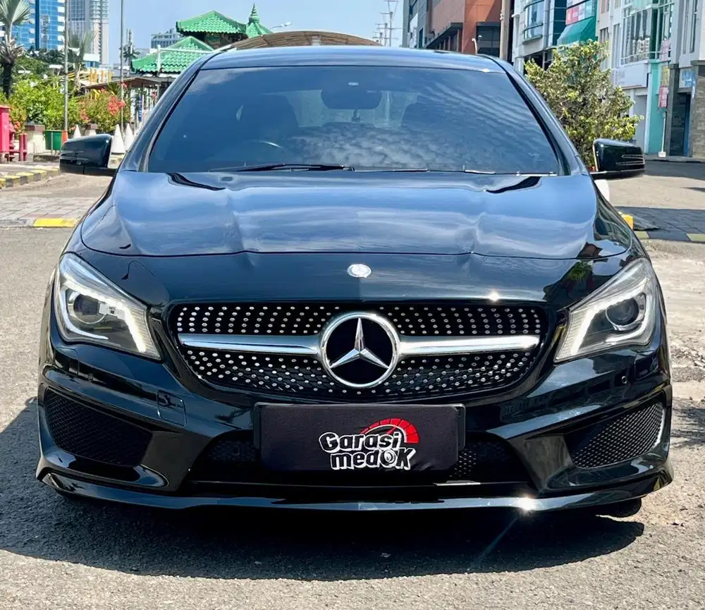 Mercedes Benz Mercy CLA200 CLA 200 Sport AMG 2015 Antik Low KM Murah