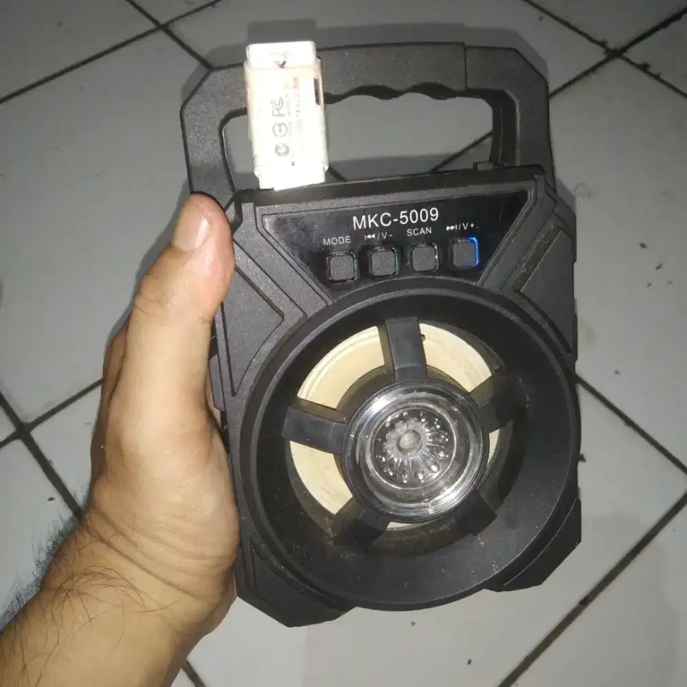 Speaker Bluetooth Radio MP3 Player