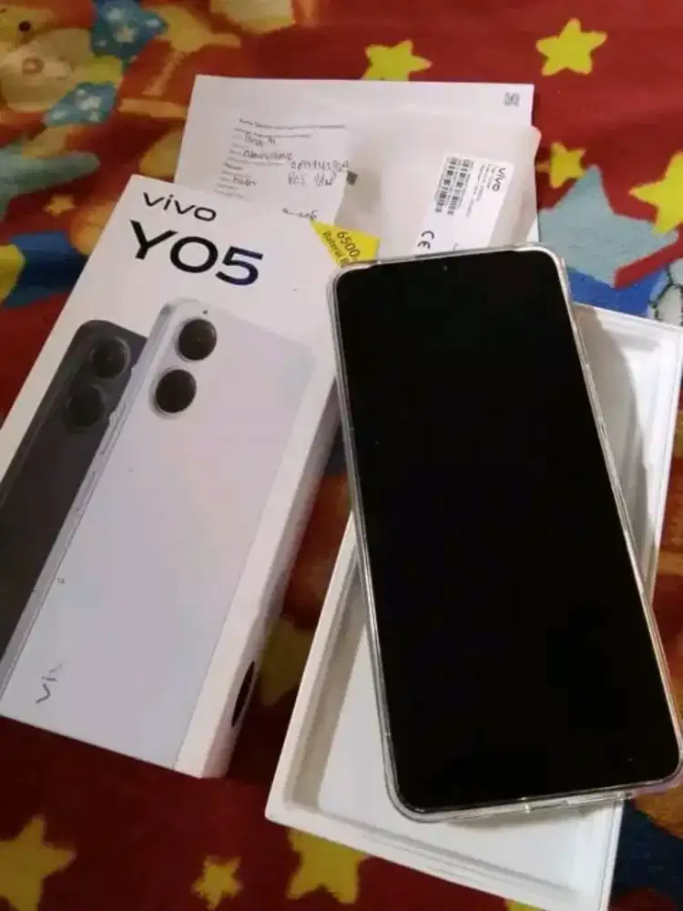 Hp Vivo y05 4+4/64 fullset pemakaian 1 minggu grass