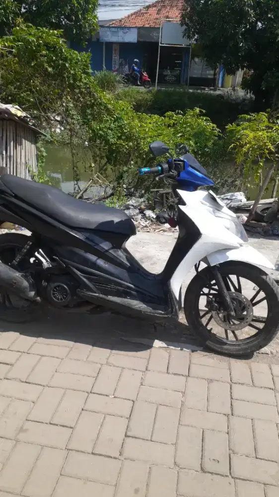 Suzuki hayate.tahun 2011