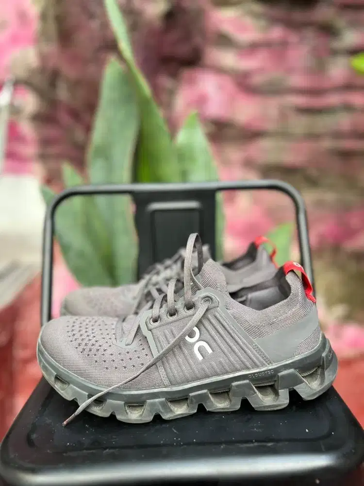 Dijual Sepatu Oncloud