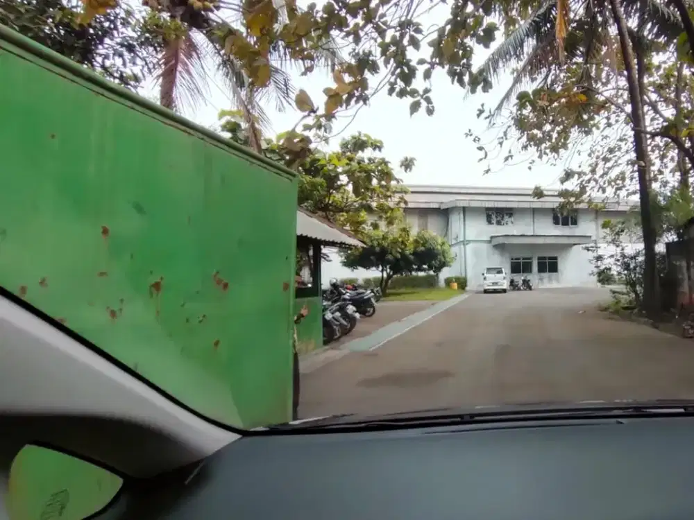 super. strategis.    dari. toll.  cuman 7. menit.