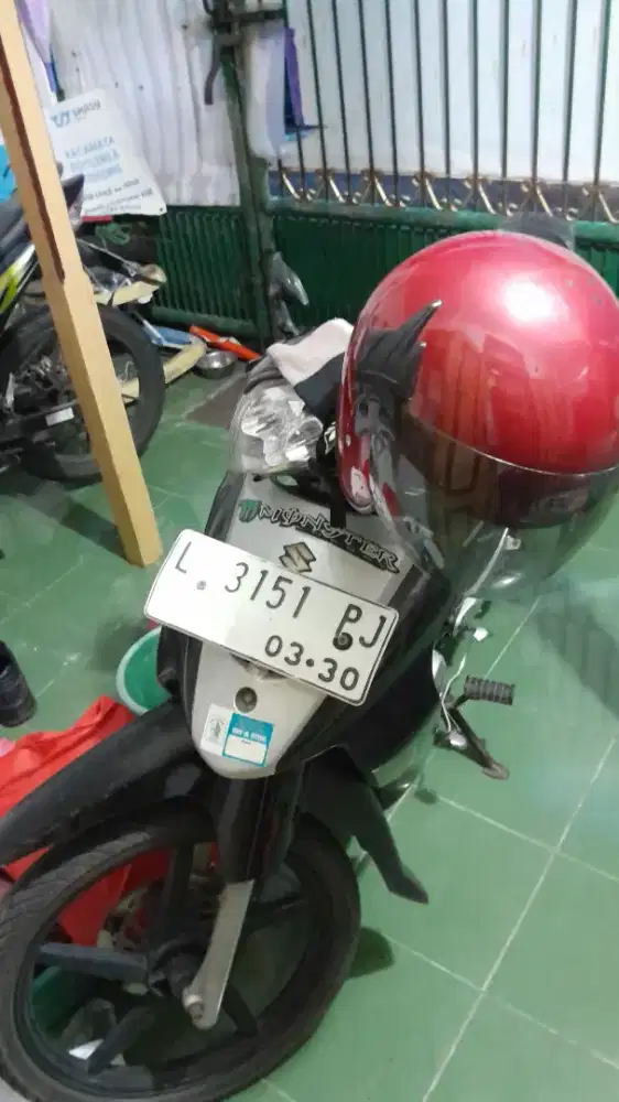 Suzuki shogun 125 R tahun 2005