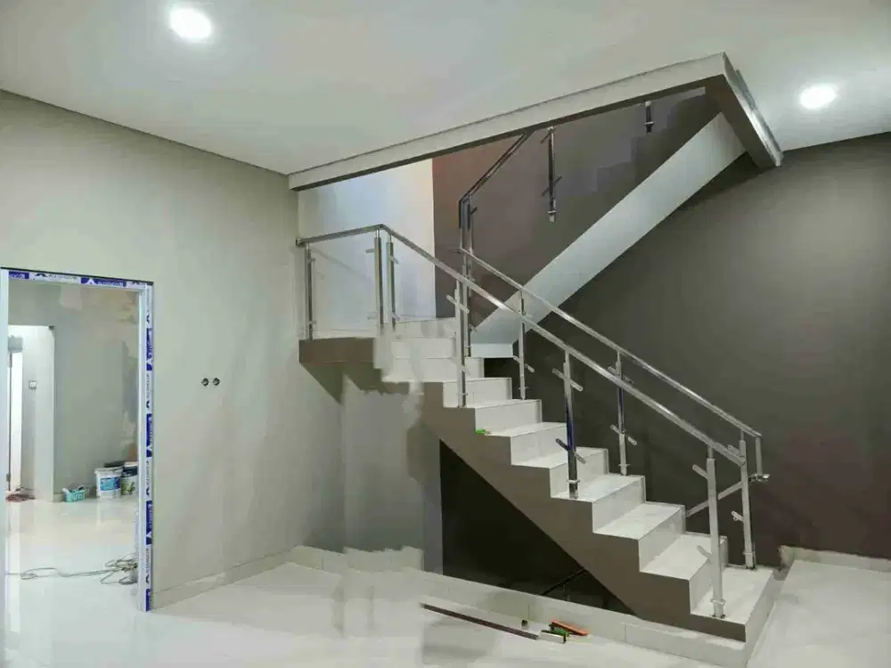 D jual rumah muara Karang brand new