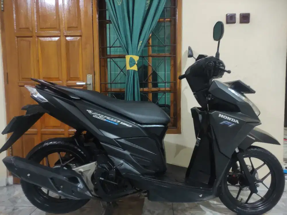 Istimewa low km vario 150 led cbs iss super mulus no minus jarang ada