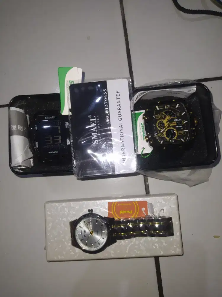 Jam tangan merk smael