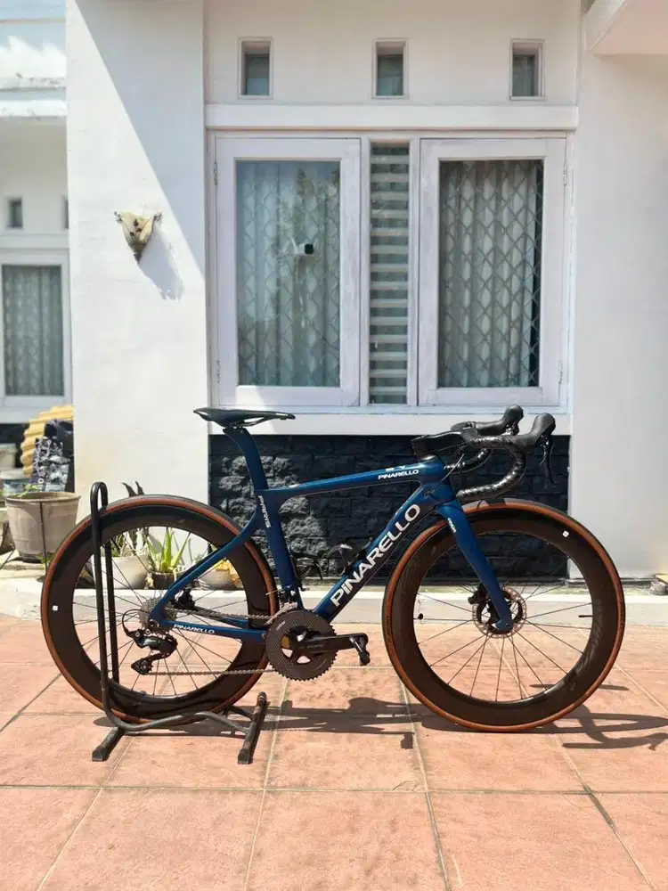 Sepeda Roadbike Pinarello 12 Speed Hydraulic