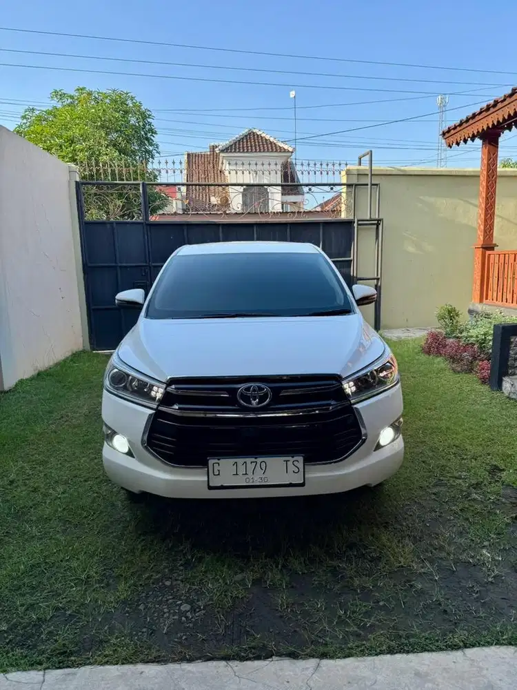 inova V 2019 diesel metic km low