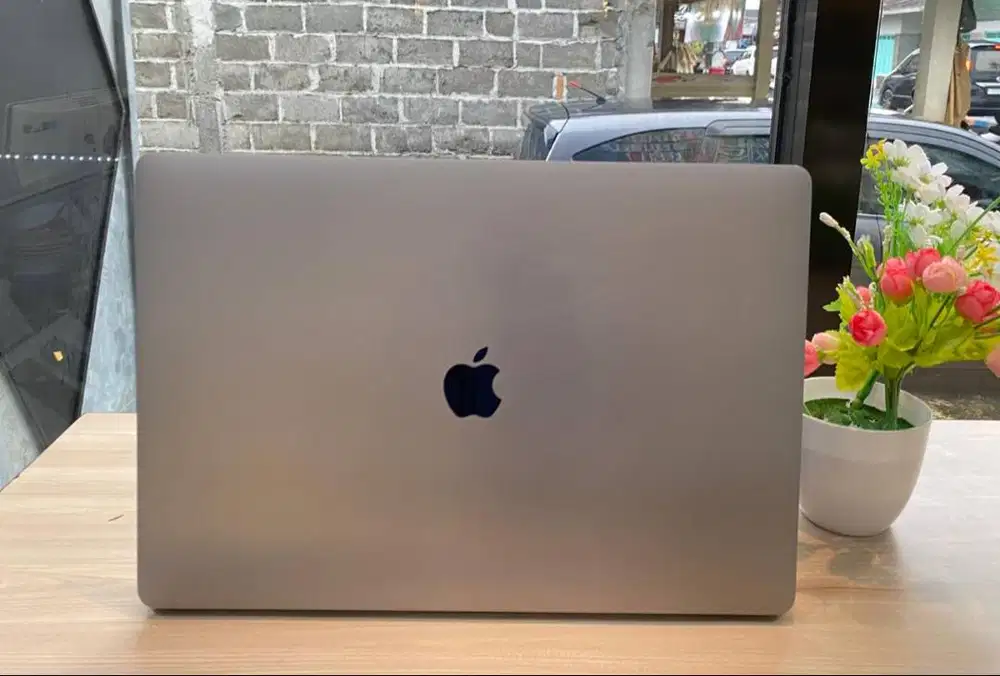 PROMO MACBOOK PRO 2019 16INC A2141 CORE I7 RAM 16GB SSD 512GB