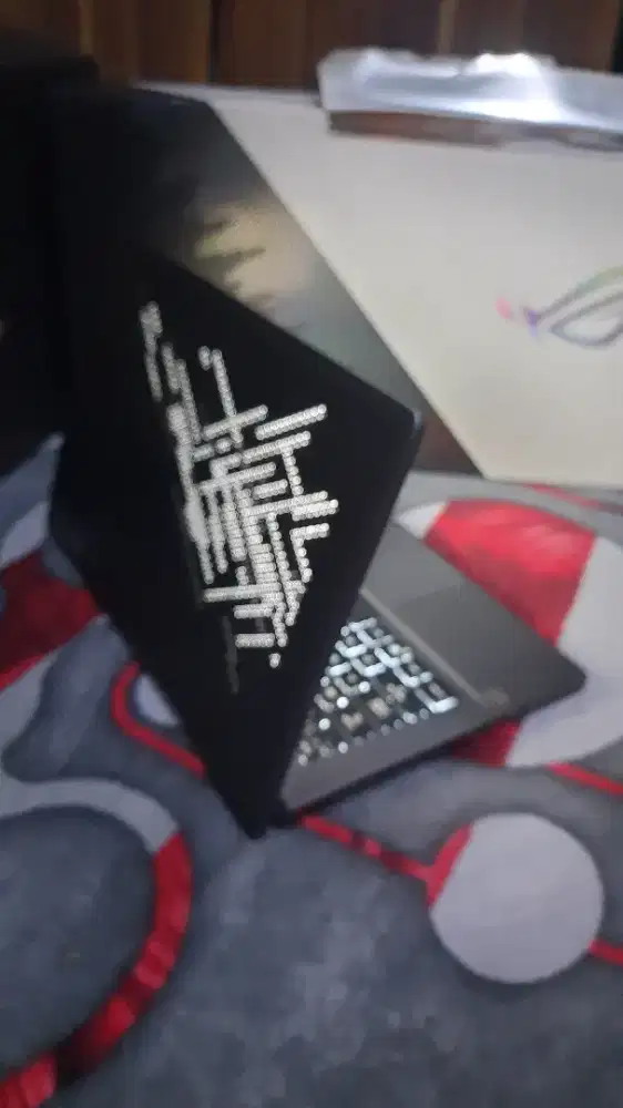 ROG Zepyrus G14 Animatrik
Amd Ryzen 9 4900hs /16 gb / SSD 512/RTX 2060