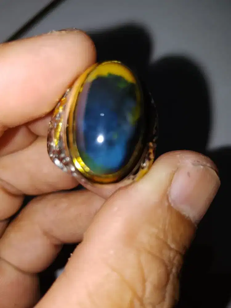 Cincin batu bacan kembang