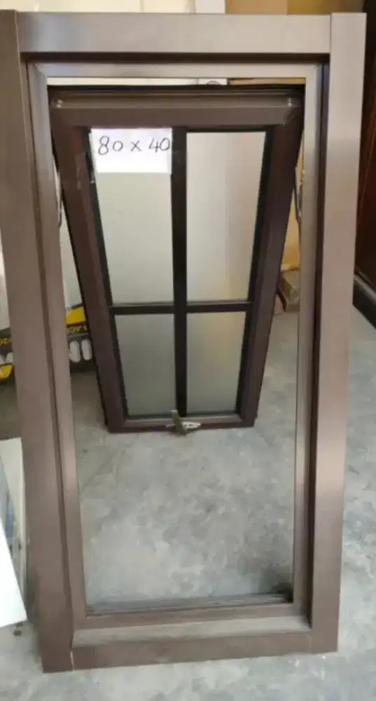 Pemasangan pintu jendela alumunium dan pintu aluminium minimalis