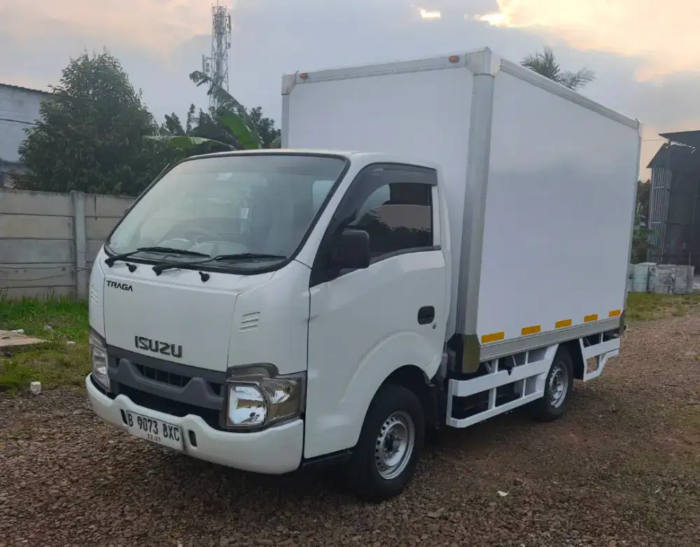 Isuzu Traga Box Pendingin Freezer