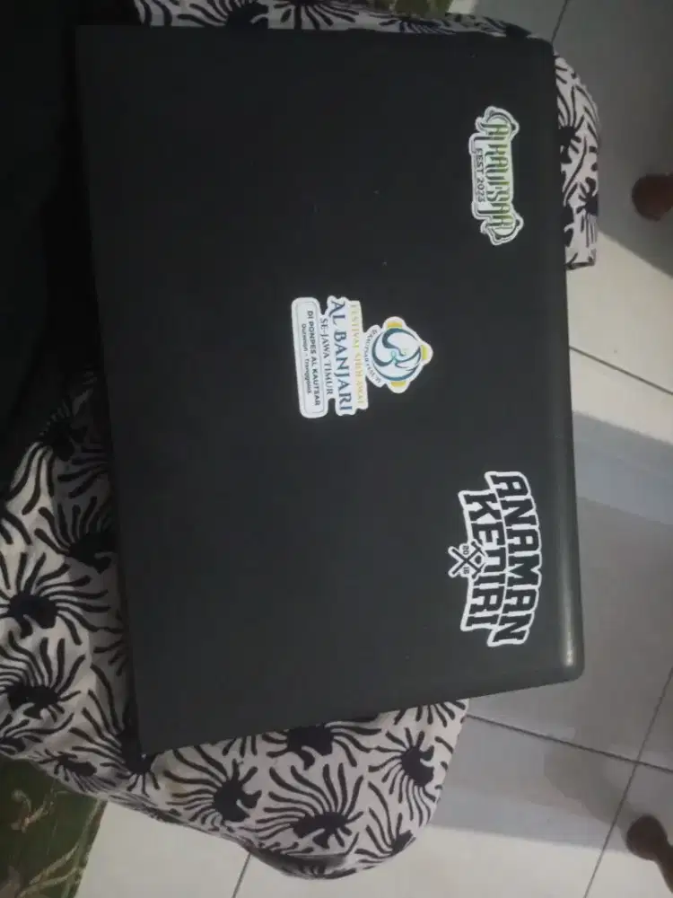 Jual laptop bekas