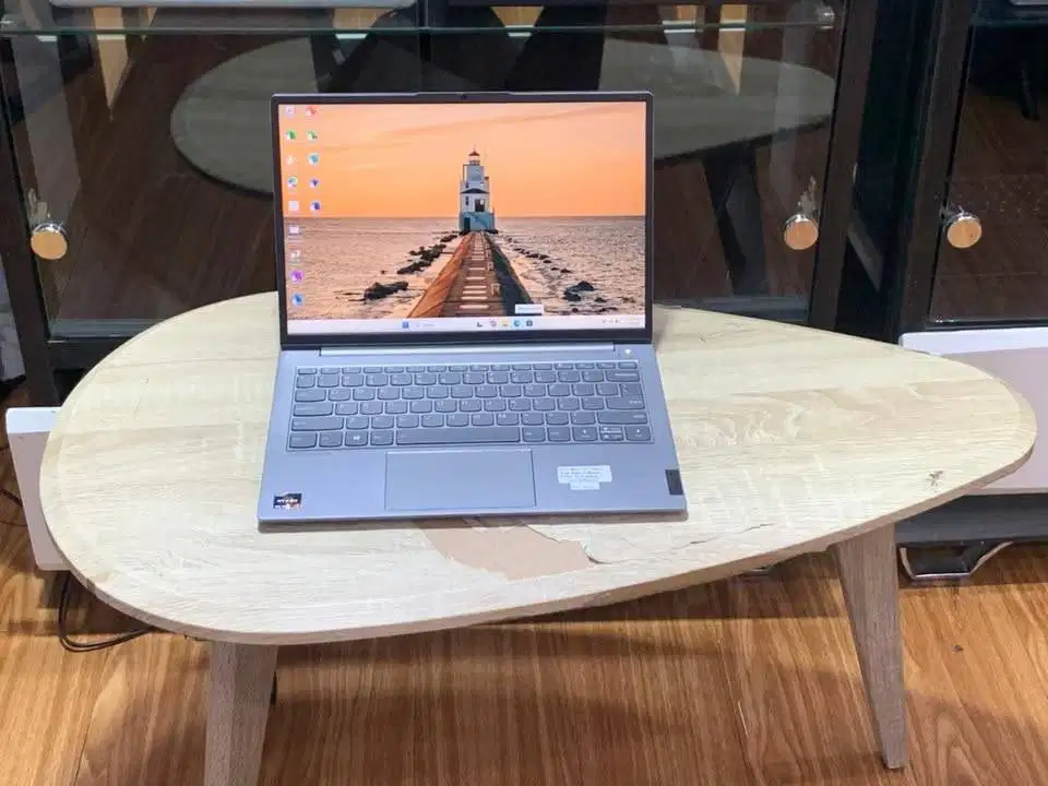 Lenovo Thinkbook 13s G2 are AMD Ryzen7-4800U Ram 16Gb Slim Framelles