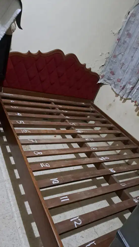 DIPAN KAYU SOLID 160x200 SUPER KUAT MINIMALIS – SIAP PAKAI!