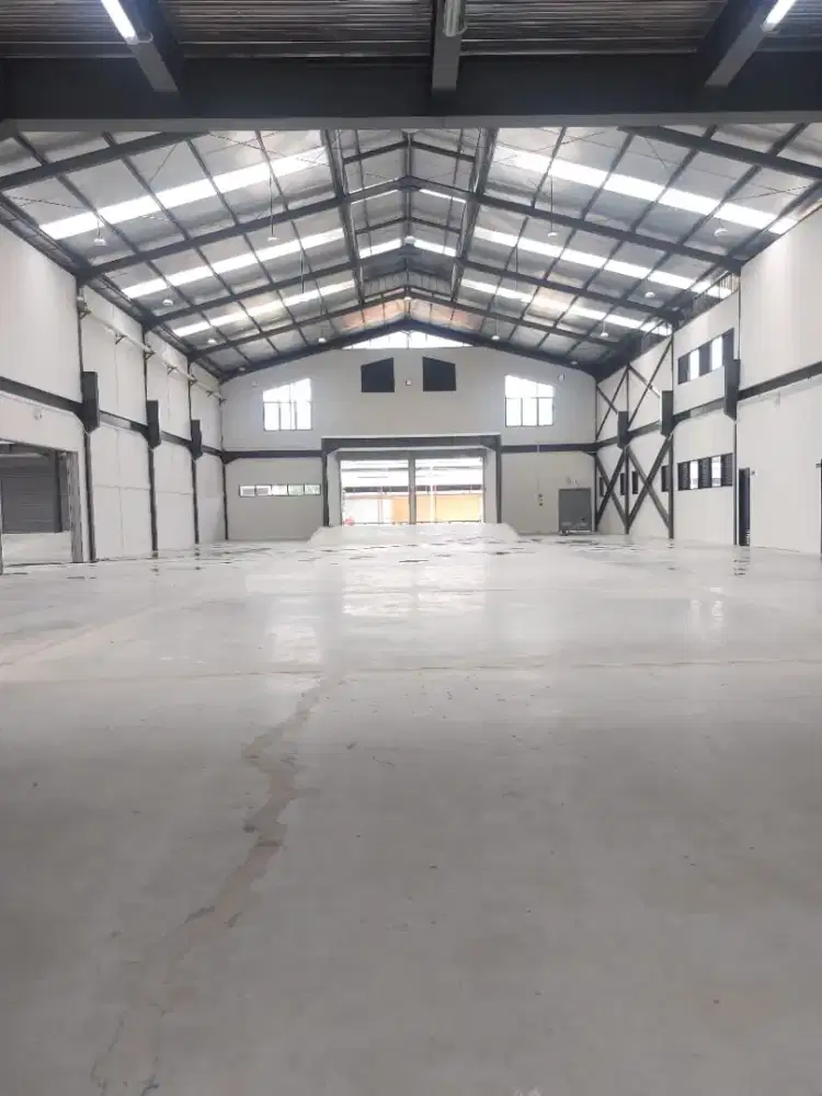 Disewakan Gudang Bagus Bersih dan Ada Loading Dock Di Jiep Pulo Gadung