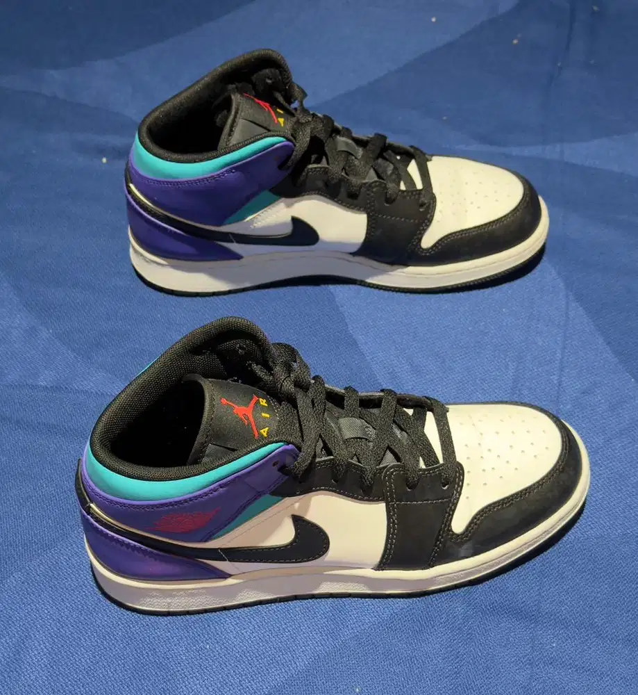 Air Jordan 1 Mid Bright Concord Black Blue