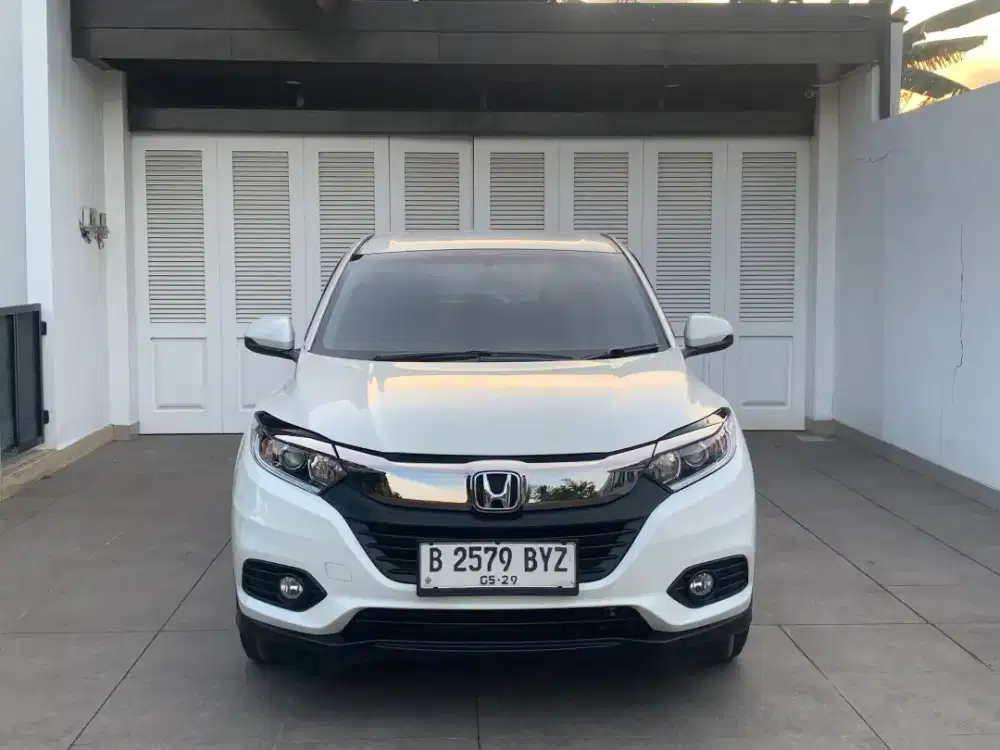 HONDA HR-V E MATIC PUTIH•LOW KM 37RB•KREDIT DP 15JT