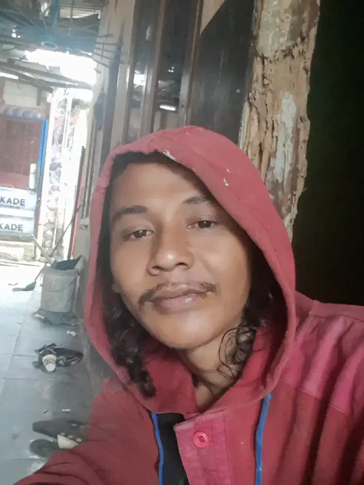 Pekerjaan anter barang dengan roda tiga viar