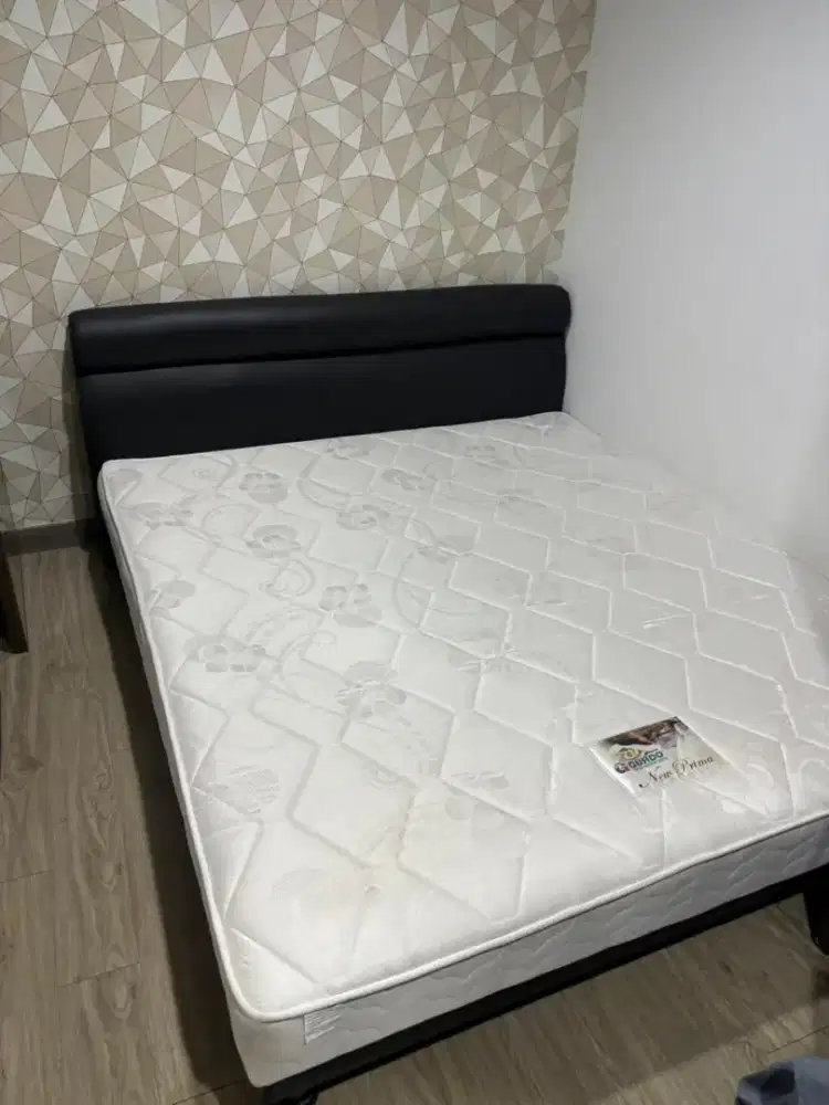 Set Springbed+dipan merk Guhdo 180x200