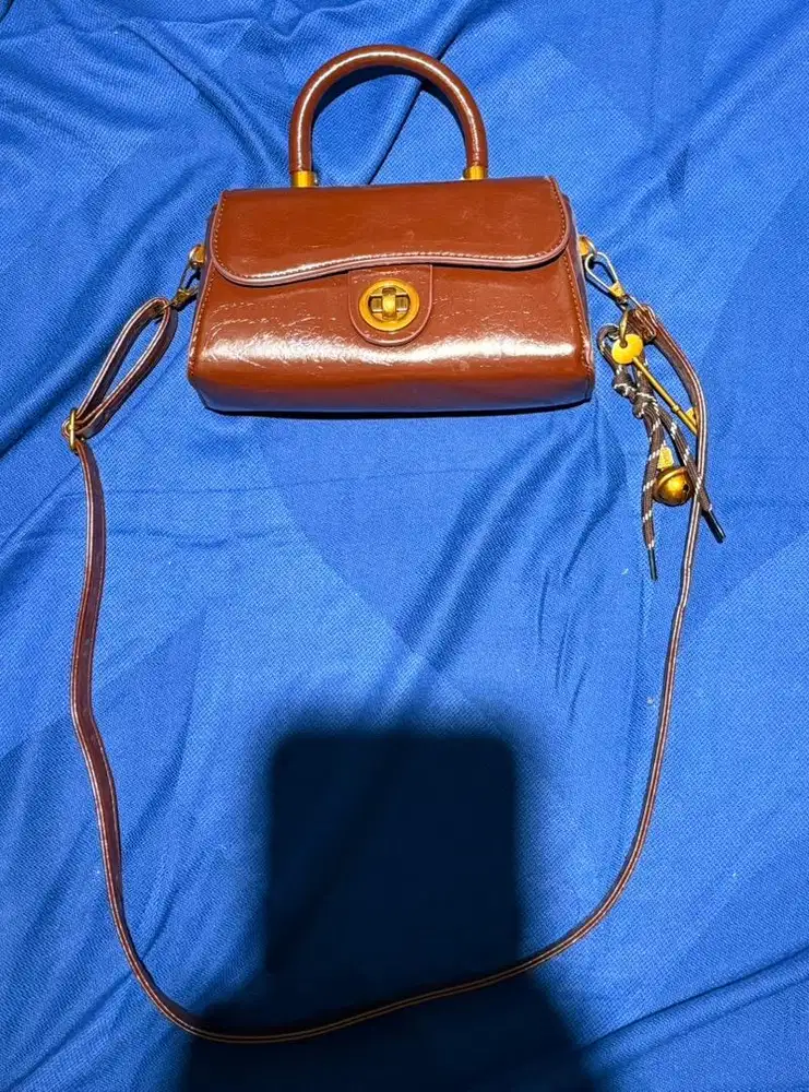 Tas selempang wanita