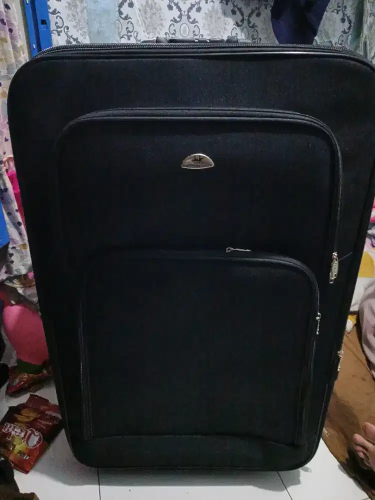 Koper 34 inch warna hitam
