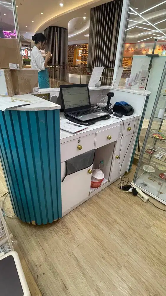 Meja Kasir Custom Model Modern