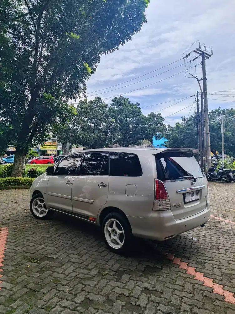 Toyota Kijang Innova 2008 Bensin