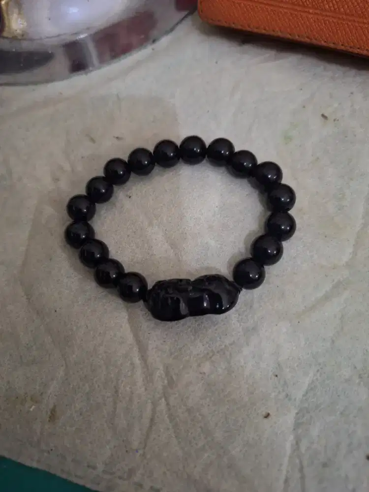 Gelang branded 
Pixiu gelang batu 
Obsidian warna hitam 
Limited editi
